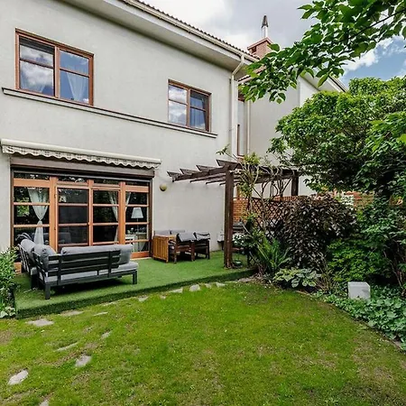 Dom Gaudiego Konstancin Jeziorna Casa de Férias