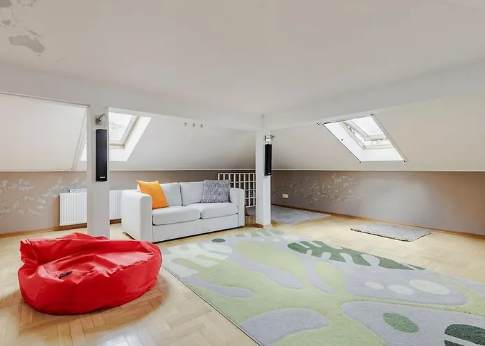 Dom Gaudiego Konstancin Jeziorna