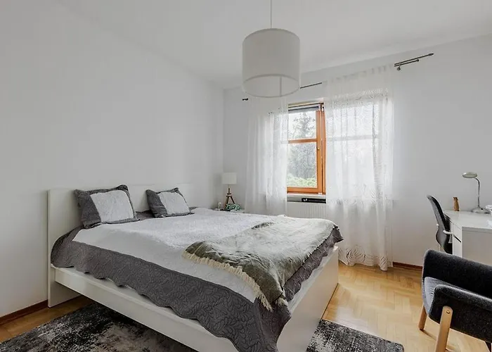 Dom Gaudiego Konstancin Jeziorna