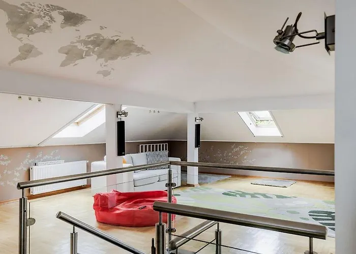 Feriehus Dom Gaudiego Konstancin Jeziorna